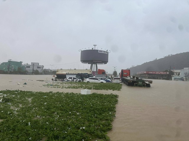 Thông tin mới nhất về thiệt hại do mưa lũ ở miền Trung- Ảnh 2.