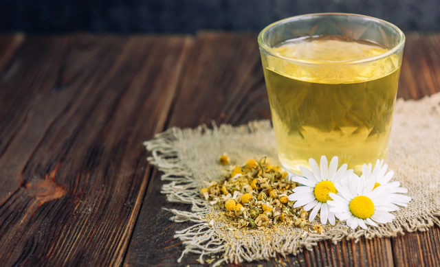 Cách dùng trà hoa cúc đào thải axit uric tự nhiên- Ảnh 1.