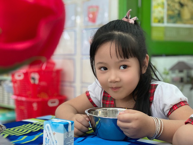 Xây dựng thói quen ăn uống lành mạnh cho trẻ - Khởi đầu từ bữa ăn gia đình- Ảnh 3.