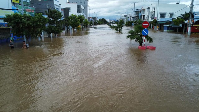 Thống kê mới nhất về thiệt hại do mưa lũ ở miền Trung- Ảnh 2.