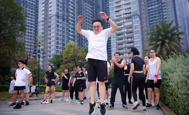 Ứng viên TÔI KHỎE ĐẸP HƠN: Hành trình 'chuyển mình' của người đàn ông có vòng eo hơn 100cm, từ mệt mỏi, thừa cân đến sống khỏe mỗi ngày- Ảnh 3. Ứng viên TÔI KHỎE ĐẸP HƠN: Hành trình 'chuyển mình' của người đàn ông có vòng eo hơn 100cm, từ mệt mỏi, thừa cân đến sống khỏe mỗi ngày- Ảnh 3.