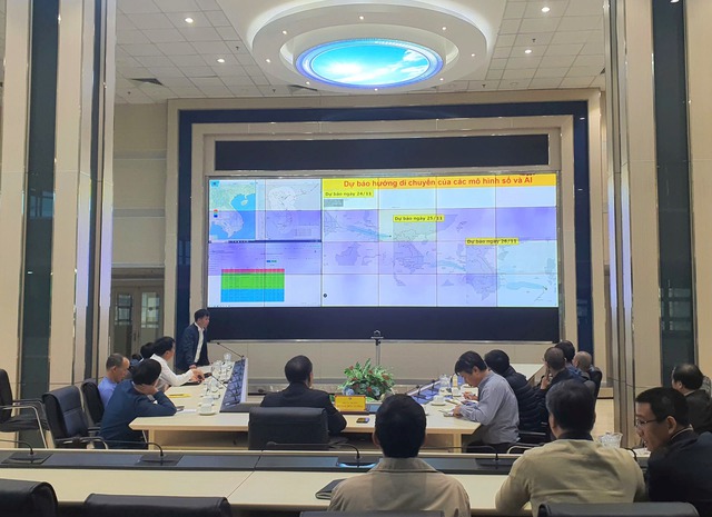 Khẩn cấp triển khai các biện pháp ứng phó với bão số 15- Ảnh 2. Khẩn cấp triển khai các biện pháp ứng phó với bão số 15- Ảnh 2.