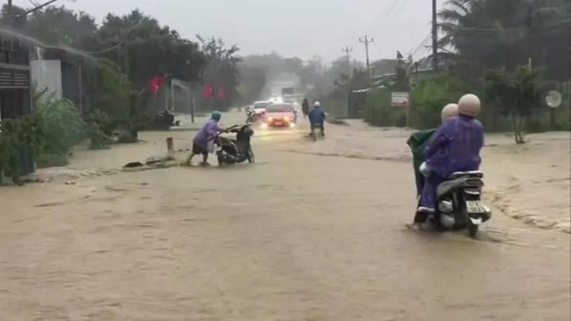 Bão số 15 di chuyển chậm nhưng thời gian hoạt động rất dài- Ảnh 2.