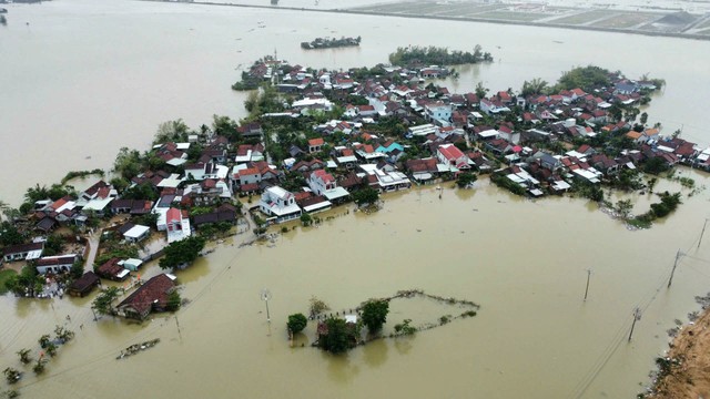 Thống kê mới nhất về thiệt hại do mưa lũ ở miền Trung- Ảnh 3.