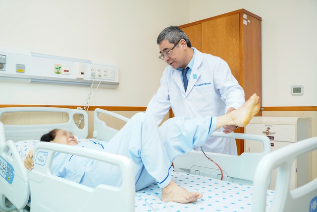 Quản lý phục hồi và điều trị chấn thương do loãng xương bảo vệ sức khỏe xương khớp từ những dấu hiệu sớm- Ảnh 1.