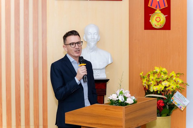 Sanofi và Bệnh viện Nhân dân Gia Định ký kết Biên bản ghi nhớ hợp tác, thúc đẩy chất lượng chăm sóc sức khỏe cho người bệnh- Ảnh 4.