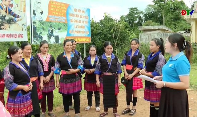 Điện Biên nâng cao chất lượng sức khỏe bà mẹ và trẻ em nhờ ‘cầu nối’ của cán bộ Hội Phụ nữ- Ảnh 2.