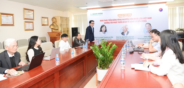 Giao lưu trực tuyến: Khai thác tiềm năng vùng nguyên liệu dược liệu Việt Nam – hướng tới phát triển kinh tế xanh và bền vững- Ảnh 2.