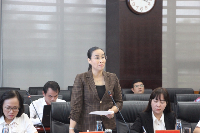 Phó Chủ tịch UBND thành phố Nguyễn Thị Anh Thi phát biểu tại buổi làm việc. Phó Chủ tịch UBND thành phố Nguyễn Thị Anh Thi phát biểu tại buổi làm việc.