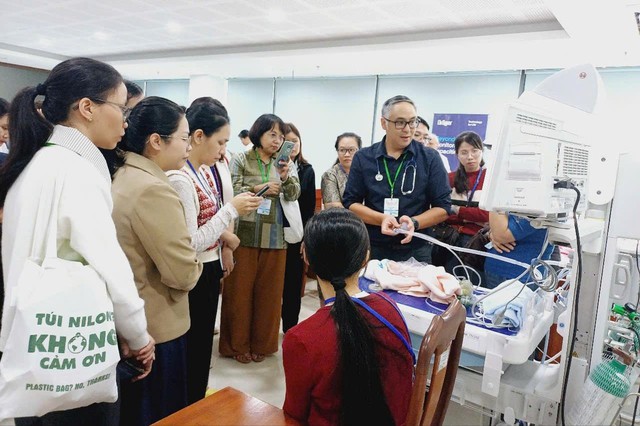 Hội nghị Mạng lưới chăm sóc trẻ sinh non bằng phương pháp Kangaroo diễn ra tại Đà Nẵng- Ảnh 1. Hội nghị Mạng lưới chăm sóc trẻ sinh non bằng phương pháp Kangaroo diễn ra tại Đà Nẵng- Ảnh 1.