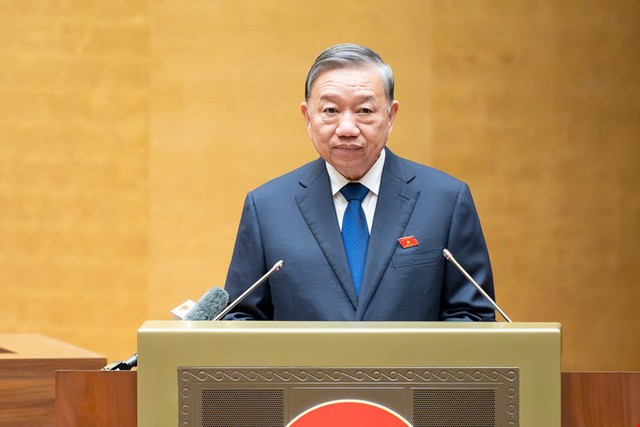 Tổng Bí thư Tô Lâm trao đổi, thông tin về một số điểm mới và định hướng trong Dự thảo Văn kiện trình Đại hội XIV của Đảng- Ảnh 2.