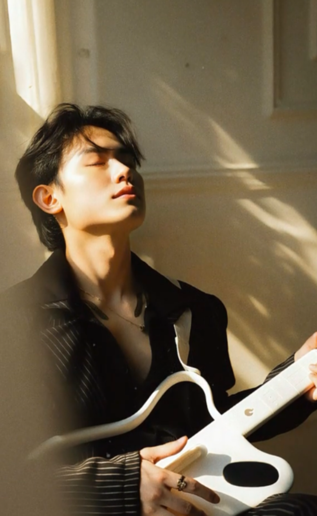 Zen Tổng: Khi một bài hát khiến người lạ mỉm cười- Ảnh 2.