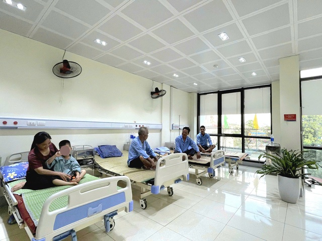 Trung tâm Y tế miền núi xây dựng cơ sở y tế Xanh - Sạch - Đẹp, nâng cao chất lượng phục vụ nhân dân- Ảnh 2.