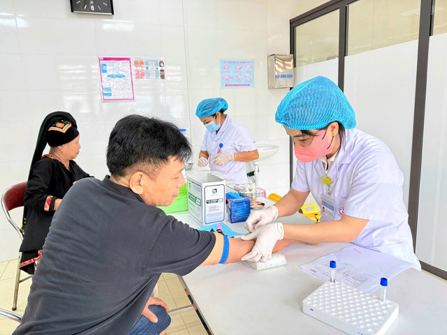 Trung tâm Y tế miền núi xây dựng cơ sở y tế Xanh - Sạch - Đẹp, nâng cao chất lượng phục vụ nhân dân- Ảnh 1.