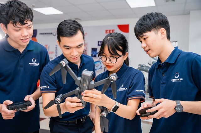 Nữ sinh khoa học công nghệ lựa chọn rẽ hướng, tự tin theo đuổi giấc mơ với phiên bản tốt hơn mỗi ngày- Ảnh 1.