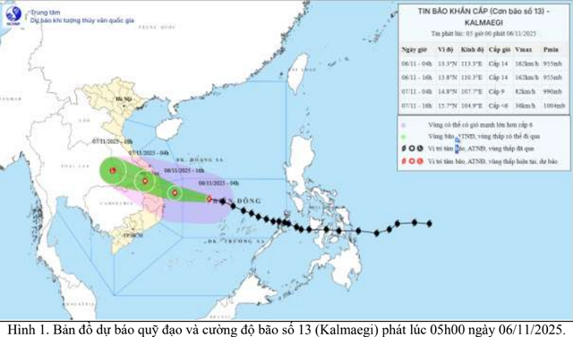 Chủ tịch UBND TPHCM chỉ đạo khẩn phòng, chống bão Kalmaegi- Ảnh 2. Chủ tịch UBND TPHCM chỉ đạo khẩn phòng, chống bão Kalmaegi- Ảnh 2.