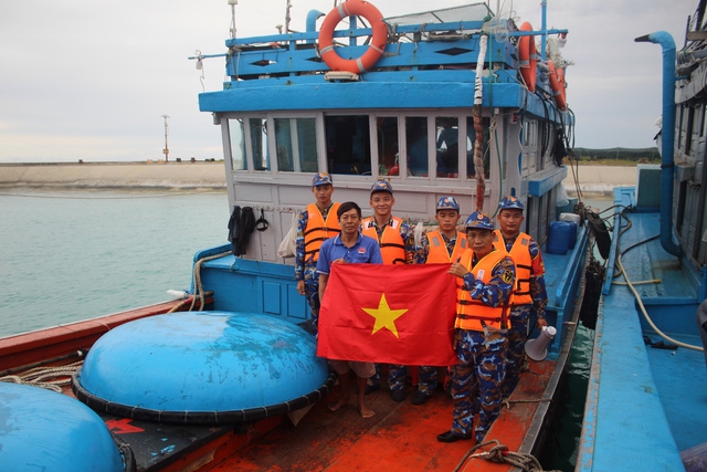 Đặc khu Trường Sa an toàn tuyệt đối khi bão Kalmaegi đổ bộ- Ảnh 2. Đặc khu Trường Sa an toàn tuyệt đối khi bão Kalmaegi đổ bộ- Ảnh 2.