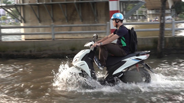 TPHCM ứng phó 'nguy cơ kép' bão Kalmaegi trùng đỉnh triều cường- Ảnh 2. TPHCM ứng phó 'nguy cơ kép' bão Kalmaegi trùng đỉnh triều cường- Ảnh 2.
