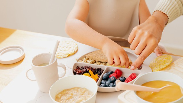 Gợi ý kết hợp đa dạng 4 nhóm chất khi nấu đồ ăn dặm cho bé- Ảnh 2. Gợi ý kết hợp đa dạng 4 nhóm chất khi nấu đồ ăn dặm cho bé- Ảnh 2.