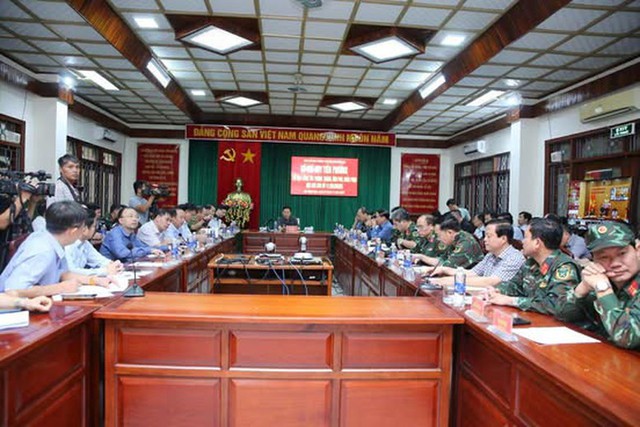 Phó Thủ tướng: Khẩn trương hỗ trợ xây mới cho hộ dân bị sập nhà vì bão số 13- Ảnh 2. Phó Thủ tướng: Khẩn trương hỗ trợ xây mới cho hộ dân bị sập nhà vì bão số 13- Ảnh 2.