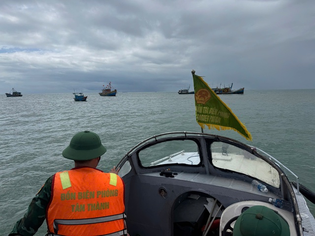 Du khách bị cuốn trôi khi tắm biển ở Lâm Đồng- Ảnh 1.