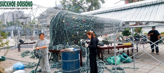 Thị trường mùa Noel giảm, nhiều hàng quán 'check-in' kích cầu- Ảnh 10. Thị trường mùa Noel giảm, nhiều hàng quán 'check-in' kích cầu- Ảnh 10.