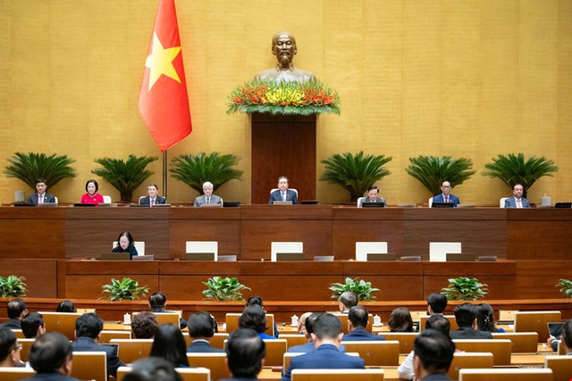 Kỳ họp Quốc hội thứ 10: Đột phá thể chế, an sinh xã hội và chiến lược sức khỏe toàn dân- Ảnh 2. Kỳ họp Quốc hội thứ 10: Đột phá thể chế, an sinh xã hội và chiến lược sức khỏe toàn dân- Ảnh 2.