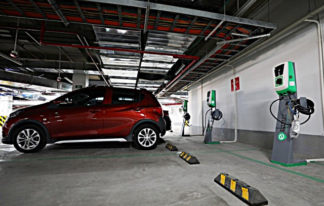 Bộ Xây dựng thúc làm quy chuẩn an toàn cho trạm sạc xe điện ở chung cư- Ảnh 2. Bộ Xây dựng thúc làm quy chuẩn an toàn cho trạm sạc xe điện ở chung cư- Ảnh 2.