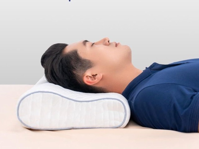 Cách sử dụng gối chống đau vai gáy phù hợp- Ảnh 2.