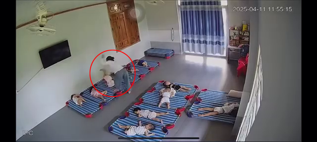 Xách ngược chân trẻ đánh dã man, chủ nhóm trẻ 'Con cưng' lĩnh 9 tháng tù- Ảnh 3. Xách ngược chân trẻ đánh dã man, chủ nhóm trẻ 'Con cưng' lĩnh 9 tháng tù- Ảnh 3.