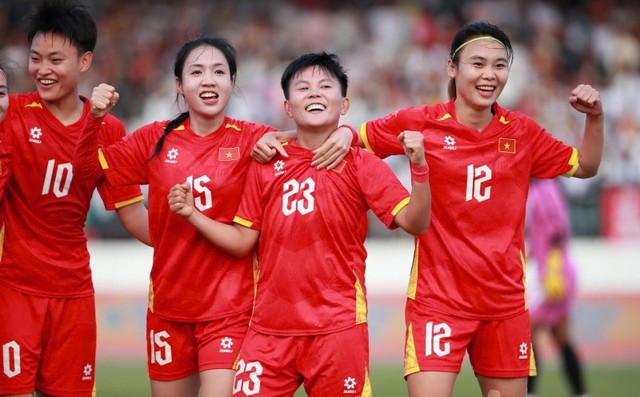 Lịch thi đấu bóng đá hôm nay ngày 14/12 - 15/12: Đội tuyển nữ Việt Nam đấu Indonesia- Ảnh 1. Lịch thi đấu bóng đá hôm nay ngày 14/12 - 15/12: Đội tuyển nữ Việt Nam đấu Indonesia- Ảnh 1.