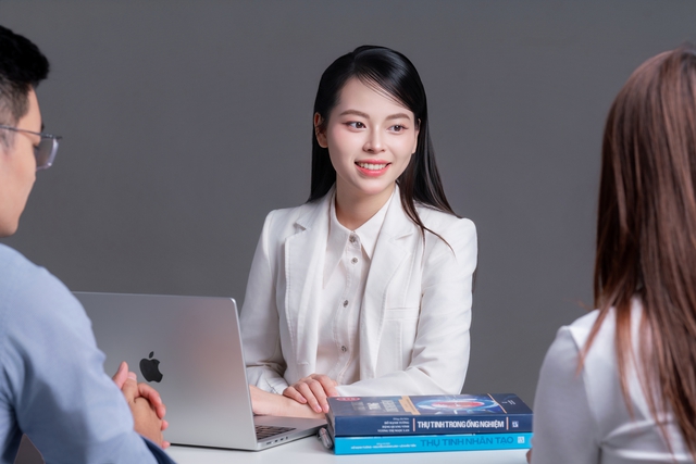 BS. Phạm Ngọc Minh đồng hành cùng phụ nữ hiện đại trong hành trình chủ động sinh sản- Ảnh 1.