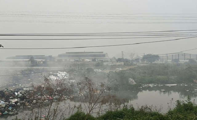 Đốt rác tự phát, nguyên nhân làm nghiêm trọng thêm ô nhiễm không khí- Ảnh 1.