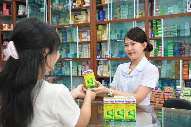 Cẩn trọng với Prospan xách tay: Dấu hiệu nhận diện hàng chính hãng mẹ cần biết- Ảnh 2. Cẩn trọng với Prospan xách tay: Dấu hiệu nhận diện hàng chính hãng mẹ cần biết- Ảnh 2.