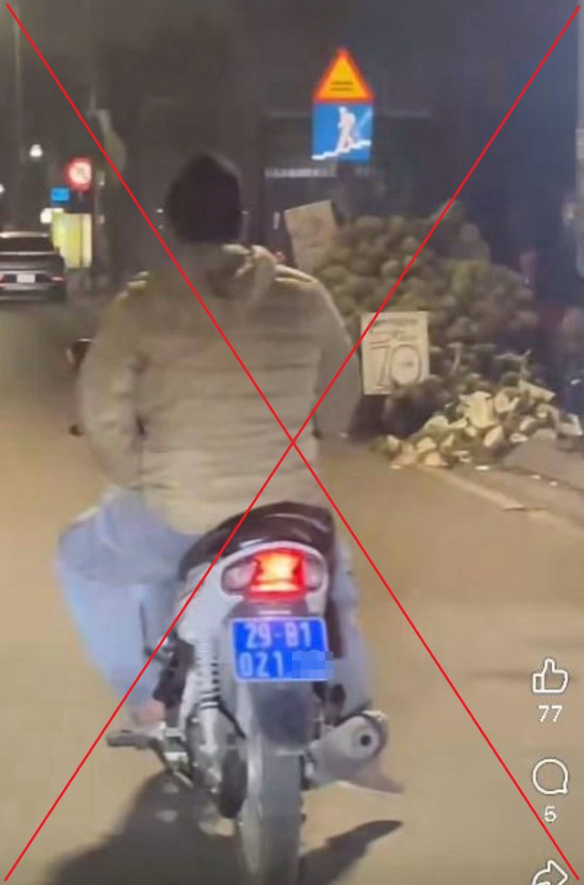 Xử phạt người điều khiển mô tô biển xanh không đội mũ bảo hiểm- Ảnh 1. Xử phạt người điều khiển mô tô biển xanh không đội mũ bảo hiểm- Ảnh 1.