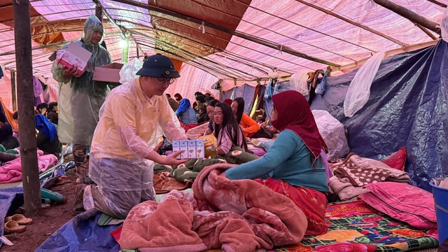 Quỹ Thiện Tâm được vinh danh hạng mục cao nhất trong lễ trao giải thưởng Hành động vì cộng đồng 2025- Ảnh 3.