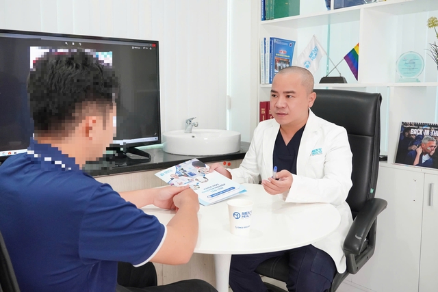 Thanh niên gãy dương vật vì bắt chước tư thế trong phim 18+- Ảnh 1. Thanh niên gãy dương vật vì bắt chước tư thế trong phim 18+- Ảnh 1.