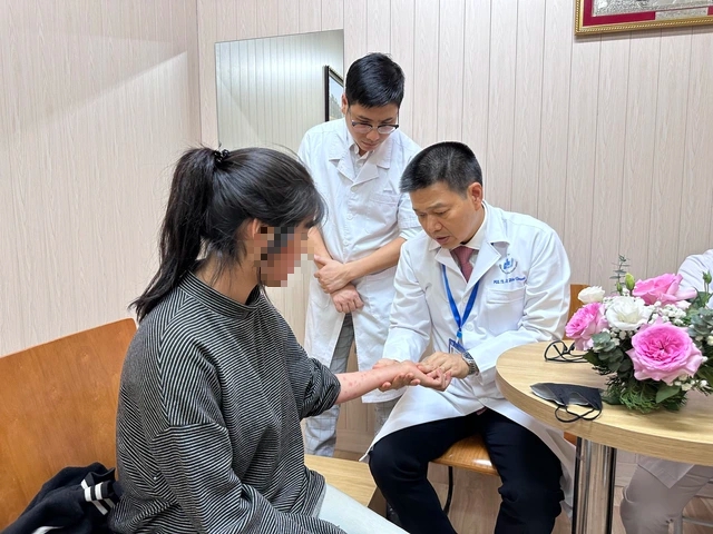 Ứng dụng Hồ sơ sức khỏe cho người bệnh da liễu- Ảnh 3. Ứng dụng Hồ sơ sức khỏe cho người bệnh da liễu- Ảnh 3.