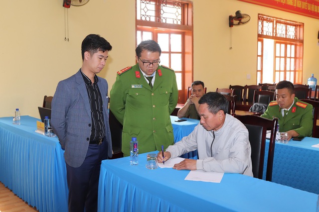 Phạt chủ cơ sở cà phê ở Sơn La do xả thải bẩn ra môi trường - Ảnh 1.