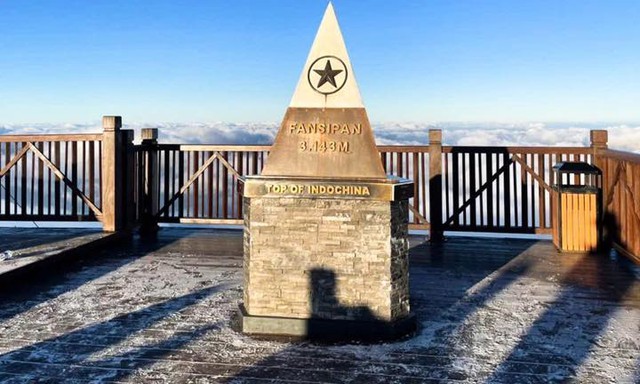 Băng giá phủ trắng Fansifan do nhiệt độ xuống thấp- Ảnh 1.