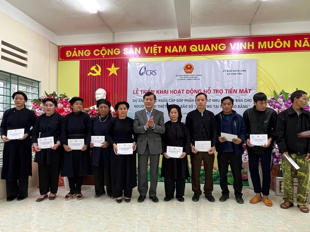 Cấp phát tiền mặt hỗ trợ người dân tỉnh Cao Bằng sau thiên tai- Ảnh 1.