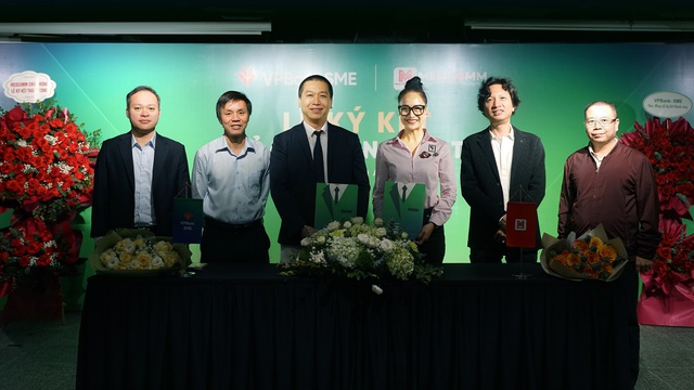 VPBank và Medcomm ký kết hợp tác chiến lược, triển khai tài chính nhúng cho chuỗi cung ứng y tế toàn quốc- Ảnh 1.