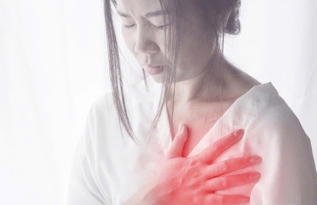 Không phải loãng xương, đây mới là bệnh nguy hiểm dễ mắc ở phụ nữ khi mãn kinh- Ảnh 1.