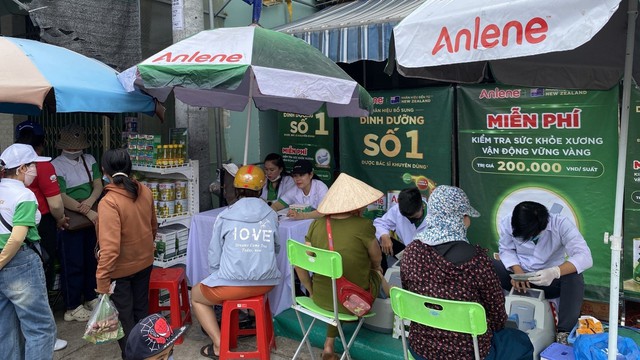 Dinh dưỡng theo độ tuổi: bổ sung thế nào để tối ưu xương – cơ?- Ảnh 1.