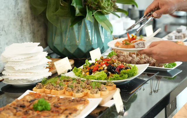 Mẹo ăn buffet sáng cho người đang giảm cân- Ảnh 3.
