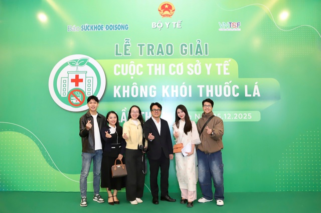 Không khí sôi động trước giờ trao giải Cuộc thi 'Cơ sở y tế không khói thuốc lá' lần thứ I- Ảnh 7.