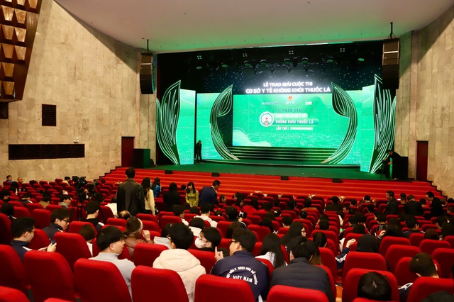 Không khí sôi động trước giờ trao giải Cuộc thi 'Cơ sở y tế không khói thuốc lá' lần thứ I- Ảnh 3.