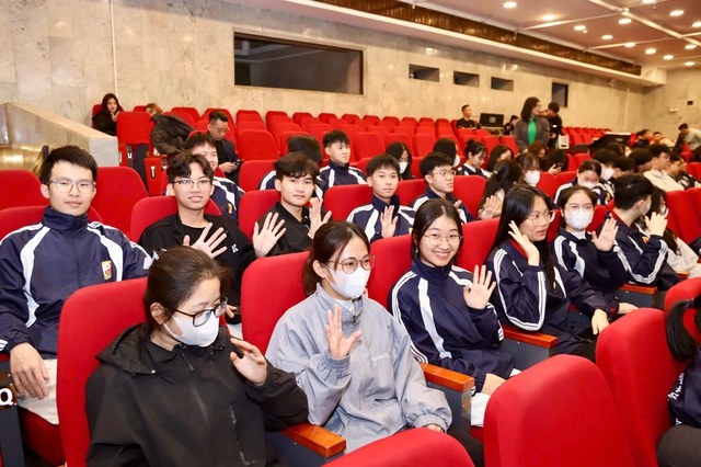 Không khí sôi động trước giờ trao giải Cuộc thi 'Cơ sở y tế không khói thuốc lá' lần thứ I- Ảnh 10.