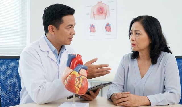 Nguy cơ nhồi máu cơ tim dịp lễ, cuối năm tăng mạnh- Ảnh 2.