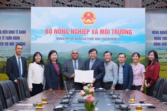 Thiên tai năm 2025 phá vỡ nhiều cột mốc lịch sử, Việt Nam tiếp nhận hơn 20 triệu USD hỗ trợ các địa phương tái thiết- Ảnh 2. Thiên tai năm 2025 phá vỡ nhiều cột mốc lịch sử, Việt Nam tiếp nhận hơn 20 triệu USD hỗ trợ các địa phương tái thiết- Ảnh 2.